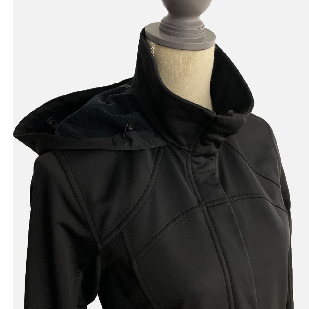 Lululemon Athletica Apres Coat Jacket Softshell Black Size 6 Rain Zip Up Hood